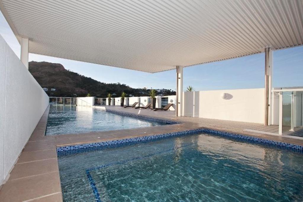 Central Holborn Apartments Townsville Eksteriør bilde